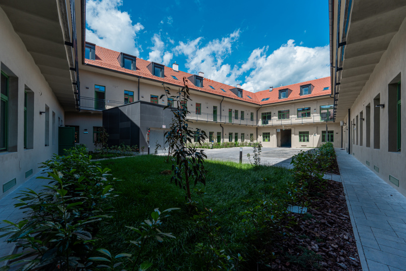  Výstavba / Dokončenie stavby                                                                                                               - foto