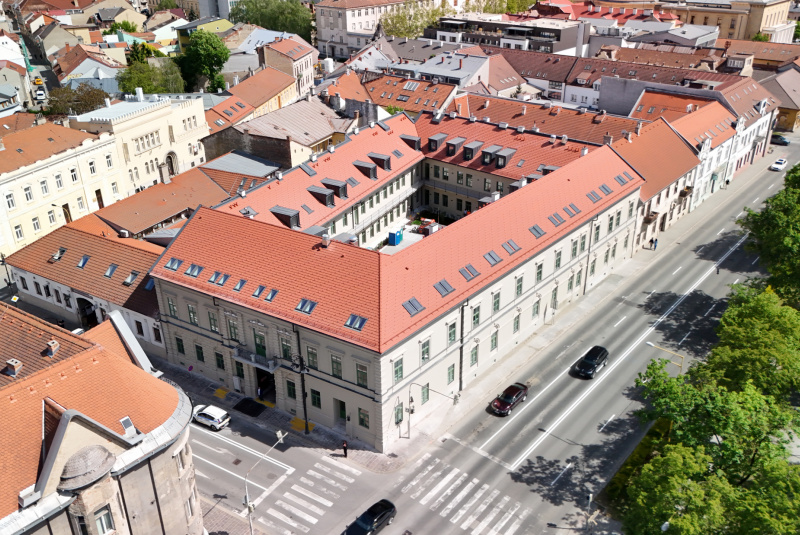  Výstavba / Dokončenie stavby                                                                                                               - foto